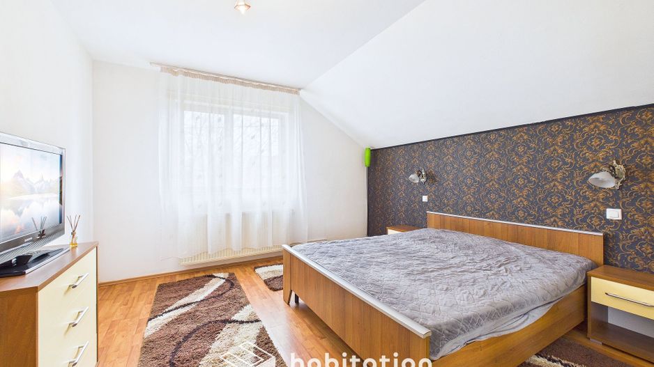 Casă ideală familie sau birou, cu curte și garaj | Braytim - Fratelia - Poză 15