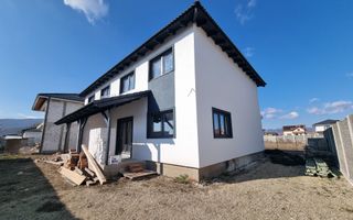 De vanzare 1/2 duplex, 4 camere, 224mp teren, Orizont - Poză 2