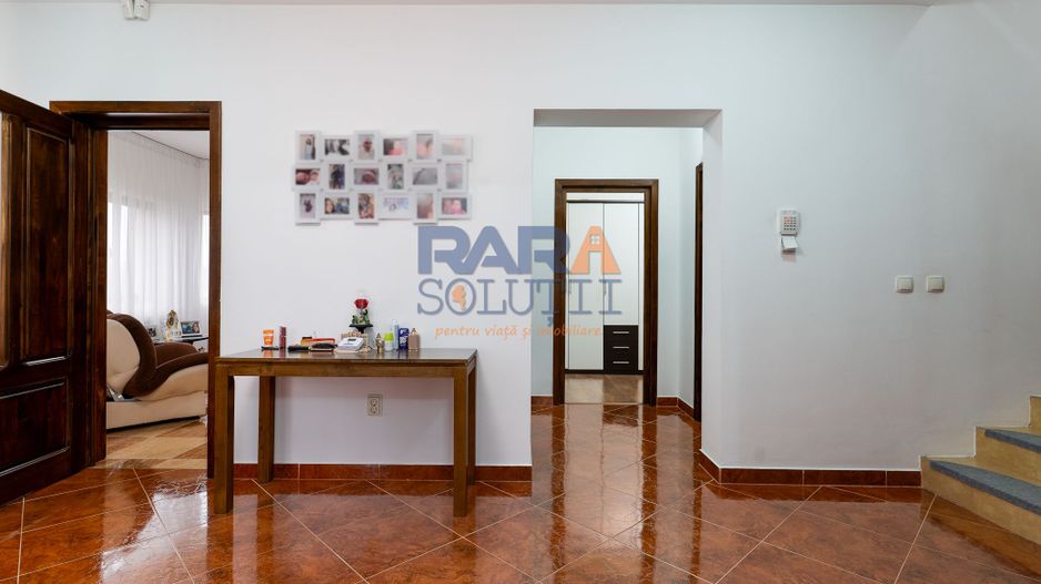 Casă 2013, teren 1366 mp, zonă centrală - Poză 7