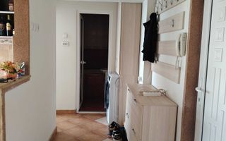 BRASADAS vinde ap 2 cam etaj 4/8,in zona SOARELUI. - Poză 4