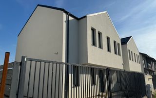 Vila Otopeni Odaile, curte GENEROASA 390m2 - Poză 1