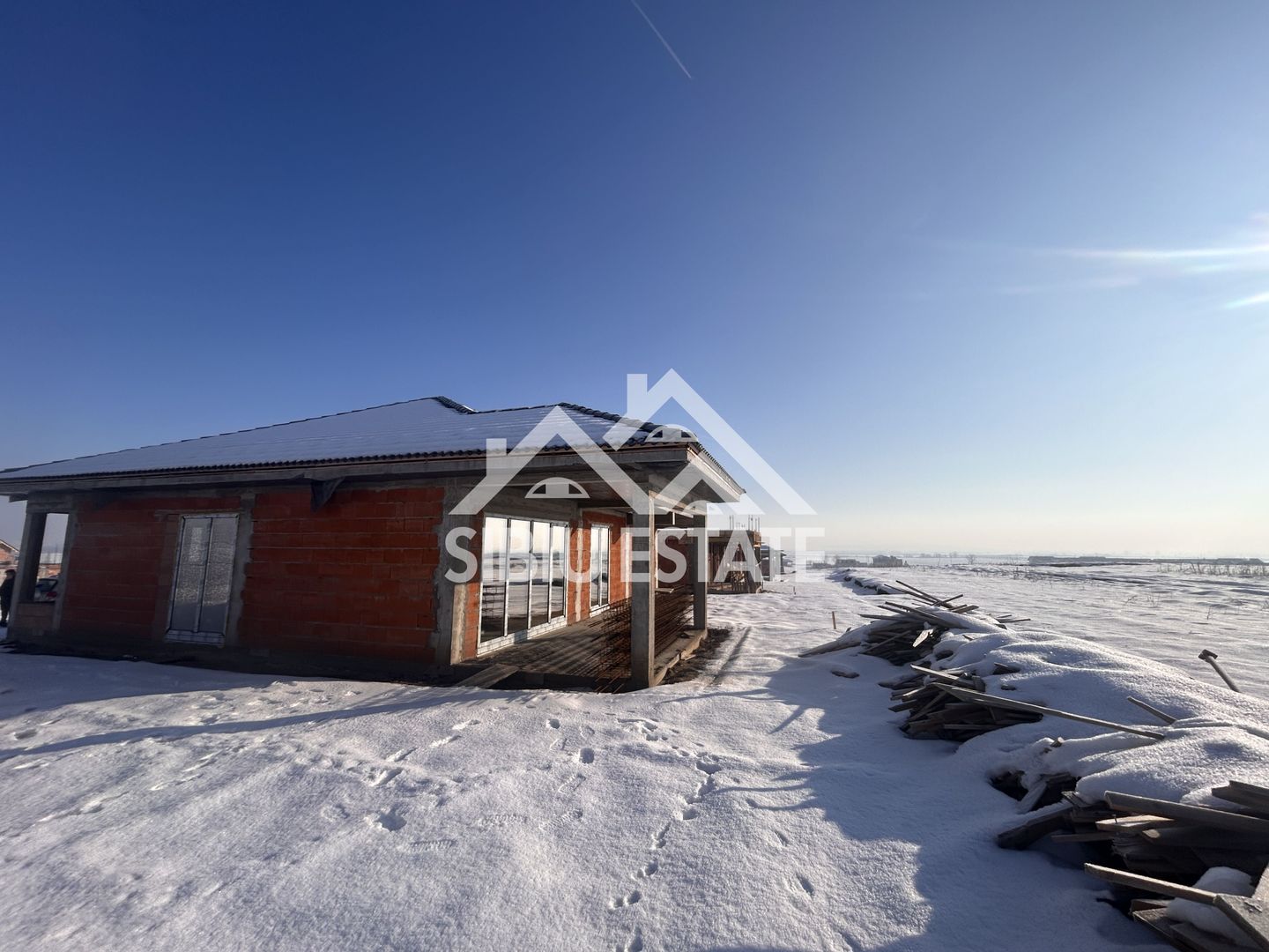 Casa individuala – oportunitate excelenta de achizitie la rosu - Poză 2