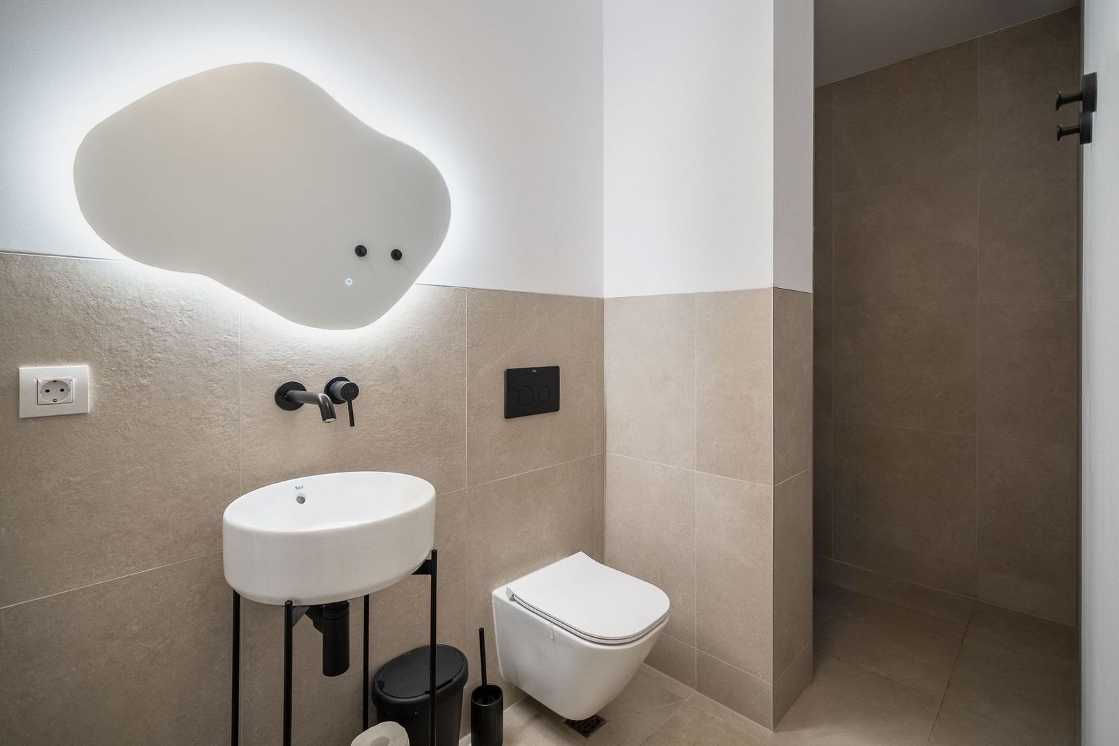 Apartament cu 2 camere, posibilitate recompartimentare in 3 camere - Poză 18