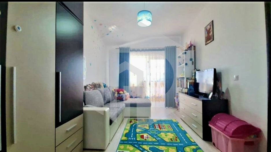 Apartament la vila/ 3 camere/ 2 bai/2 parcari/2 balcoane +pod 90 mp - Poză 10