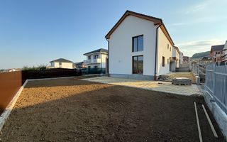 Case cu garaj Chinteni zona străzii Ana Aslan - Poză 1