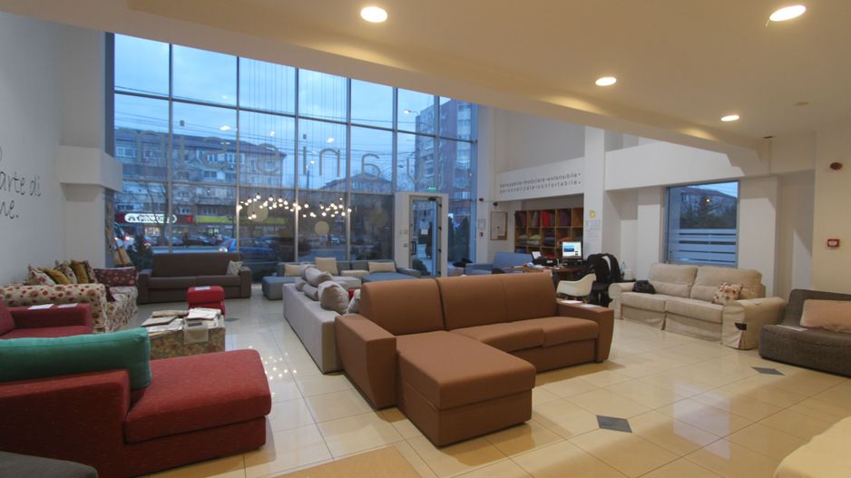 Showroom -150mp-zona de Nord - Poză 7