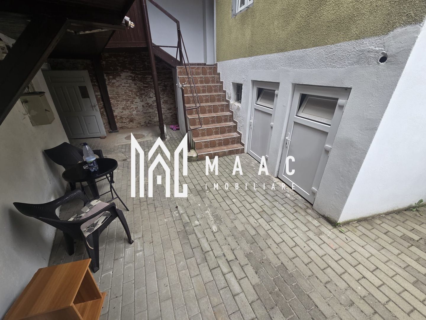 Apartament 3 camere curte privata zona Centrala - Poză 10