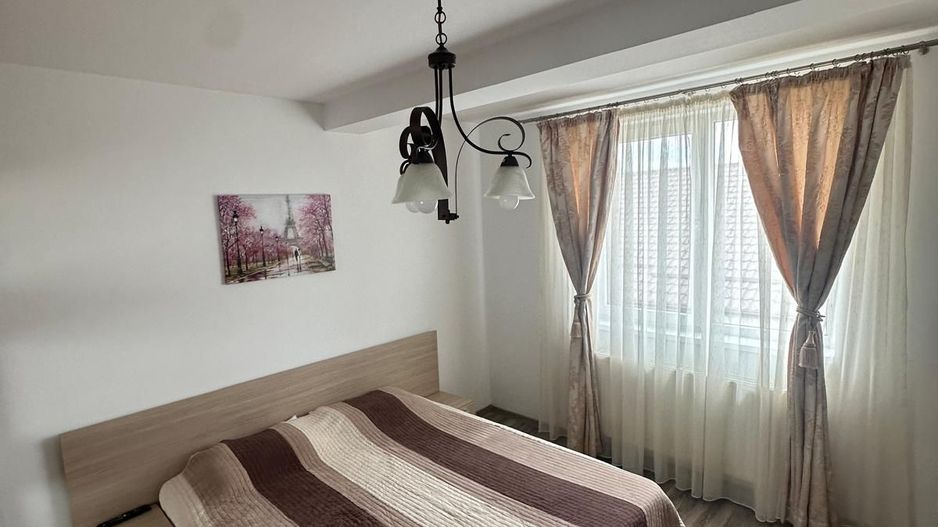 Agentie- Oferim spre inchiriere apartament cu 3 camere decomandat - Poză 15