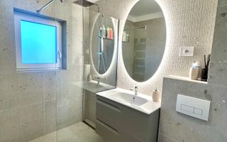 Apartament la cheie / etaj intermediar / Zona Vivo - Poză 15