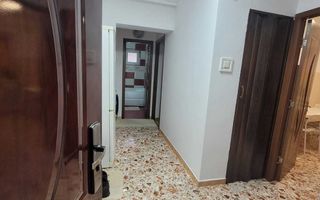 Inchiriez apartament 2 camere decomandat - Poză 1