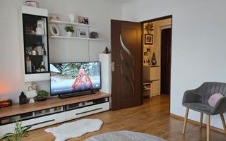 Apartament cu 2 camere, decomandat, în centrul Floreștiului. - Poză 2