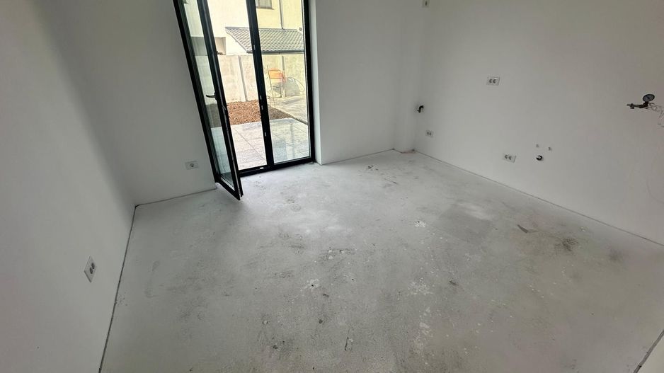 CASA INDIVIDUALA, TOATE UTILITATILE, INCALZIRE PARDOSEALA, COMISION 0% - Poză 9