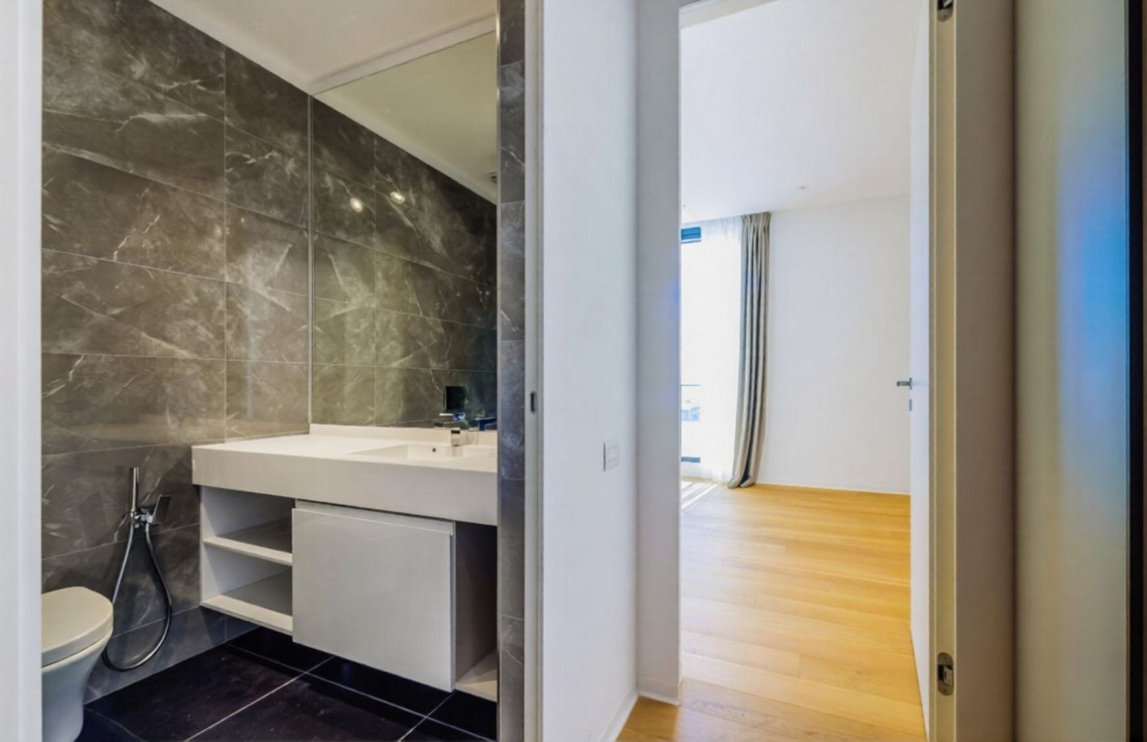Apartament premium cu 4 camere în One Mamaia Nord | Sea View - Poză 30