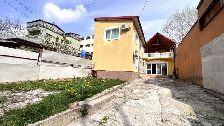 casa vila de vanzare zona mihai bravu strada nucului nr 51 - Poză 1
