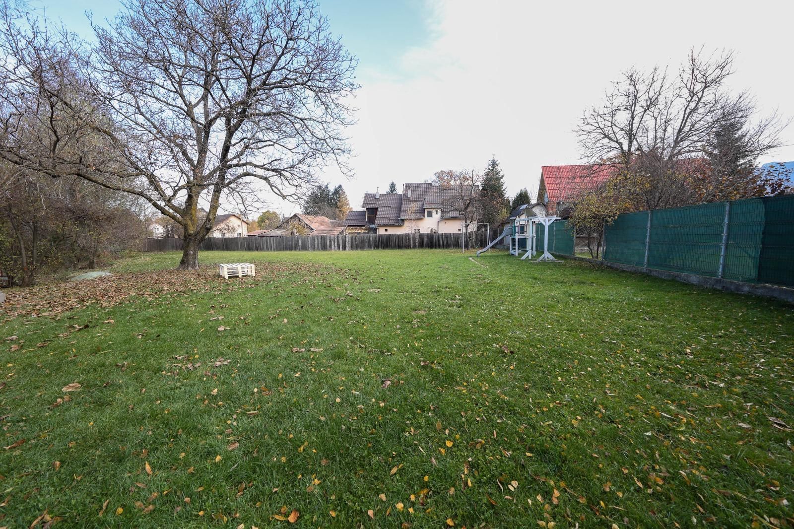 Vilă spațioasă de vânzare în Predeluț, Bran | 2000mp - Poză 47