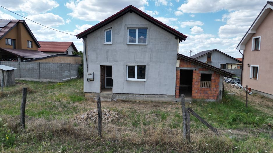 Casa la gri in Frumuseni - Poză 14