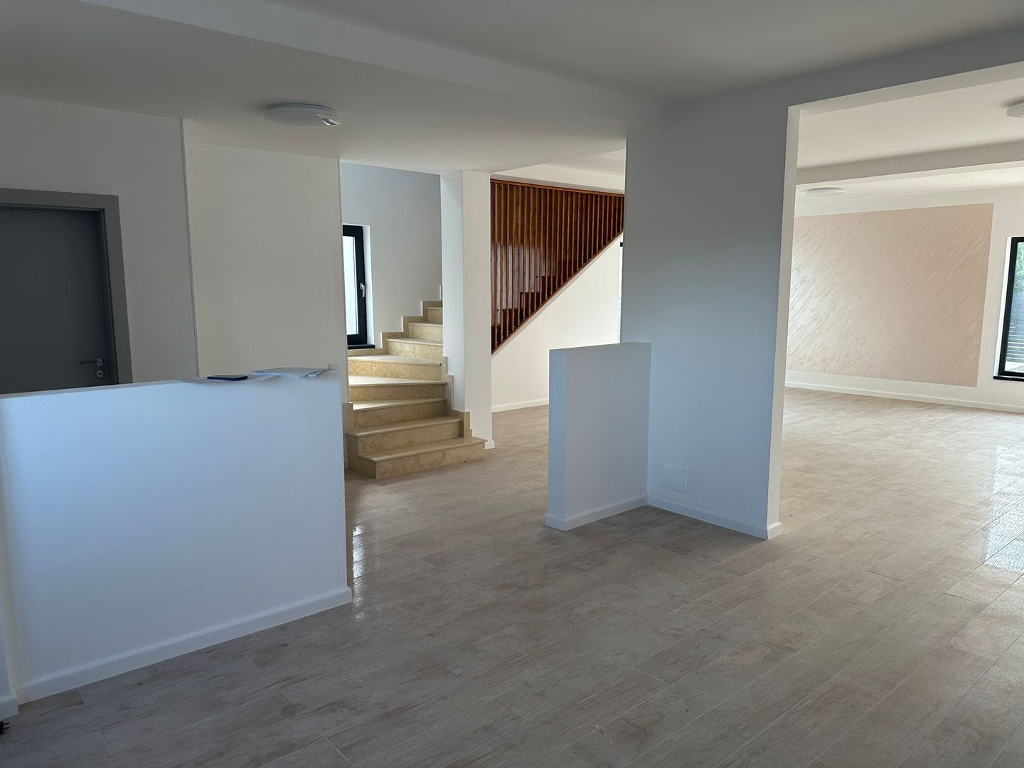 O oază de liniște și eleganță contemporană în inima Tunariului - Poză 4