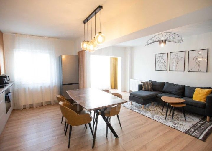 Apartament de inchiriat –3 camere, 2 bai – Strand, Sibiu - Poză 1