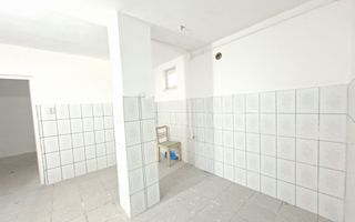 Casa 3 camere baie cu geam pivnita si teren 151 mp in zona Centrala - Poză 2