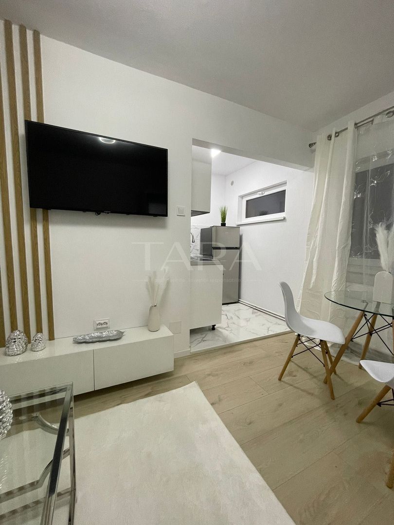 Apartament 1 cameră renovat, complet, mobilat și utilat, de inchiriat. - Poză 2