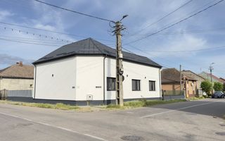 Inchiriere Casă 3 camere 154 mp, Teren 630 mp - Str. T. Vladimirescu - Carei - Poză 2
