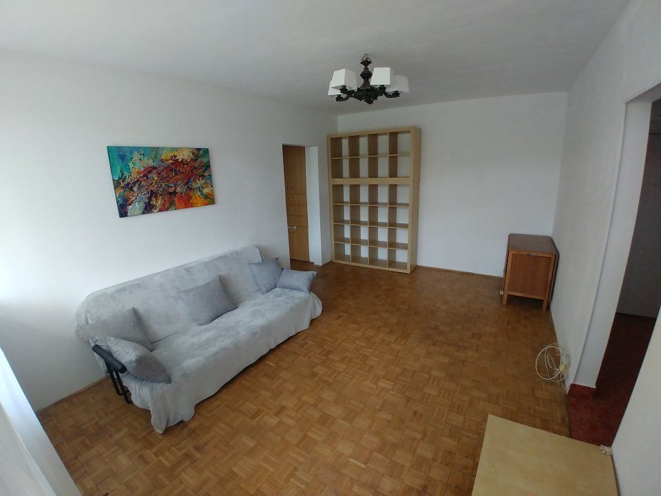 Inchiriem apartament 2 camere zona 1 Mai - Poză 1