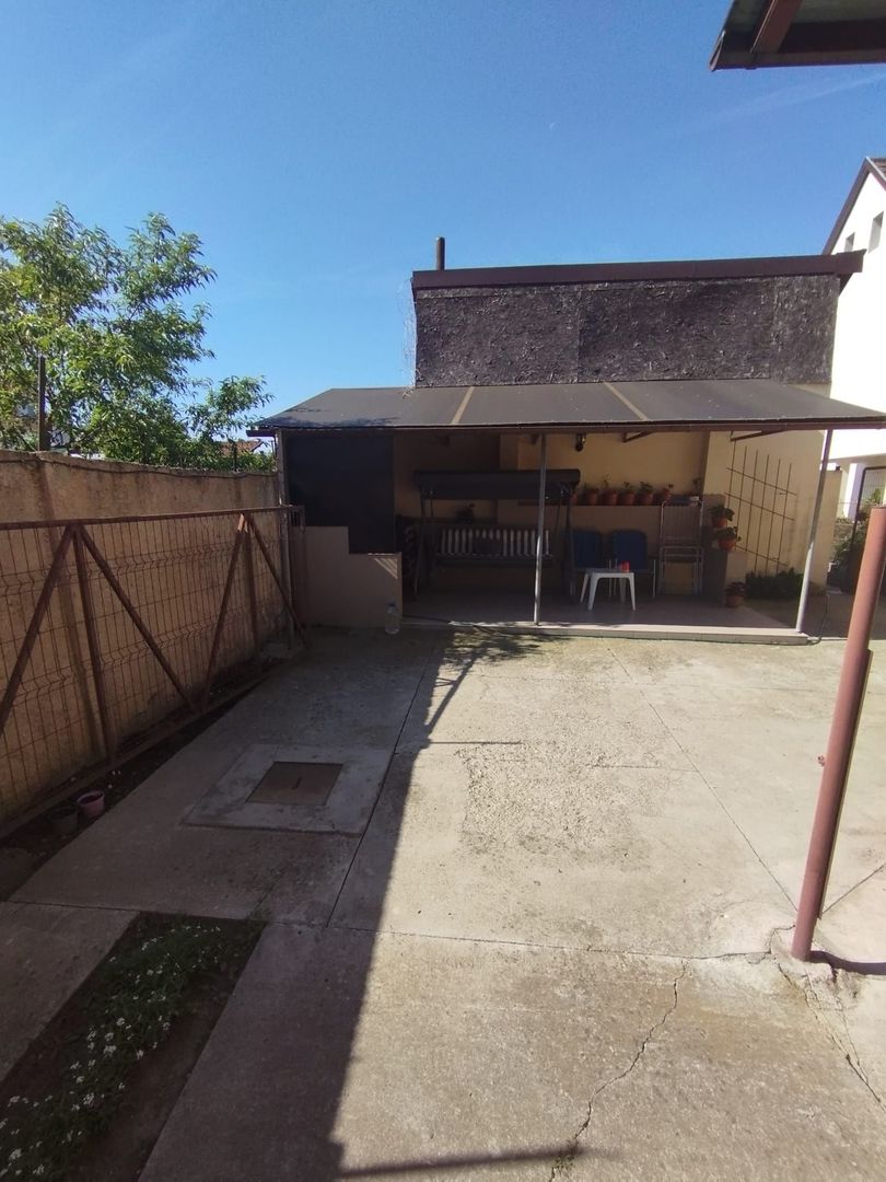 BRASADAS vinde casă cu etaj in zona Lidl. - Poză 9