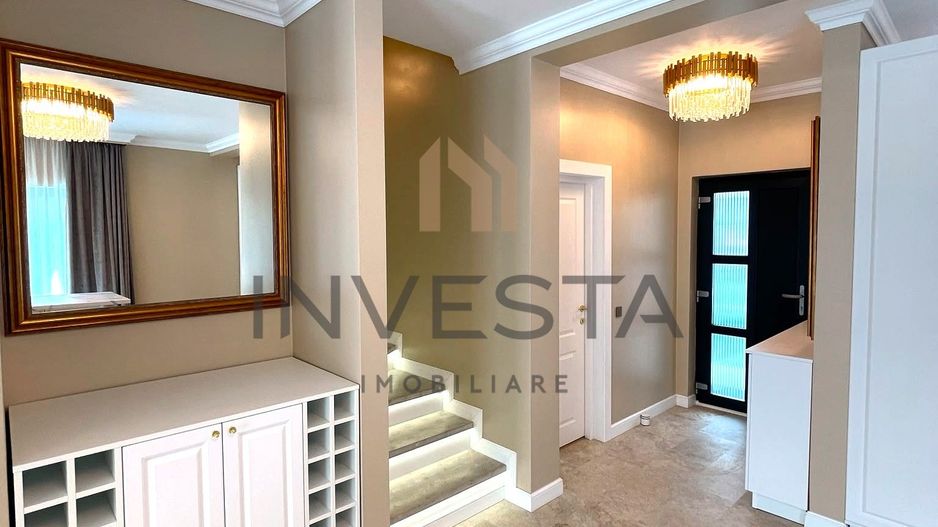 Casa moderna cu priveliste asupra orasului, terasa cu jacuzzi, Iris - Poză 11