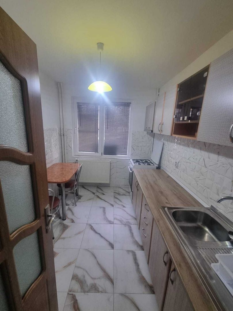 De inchiriat - Apartament 2 camere - Poză 2