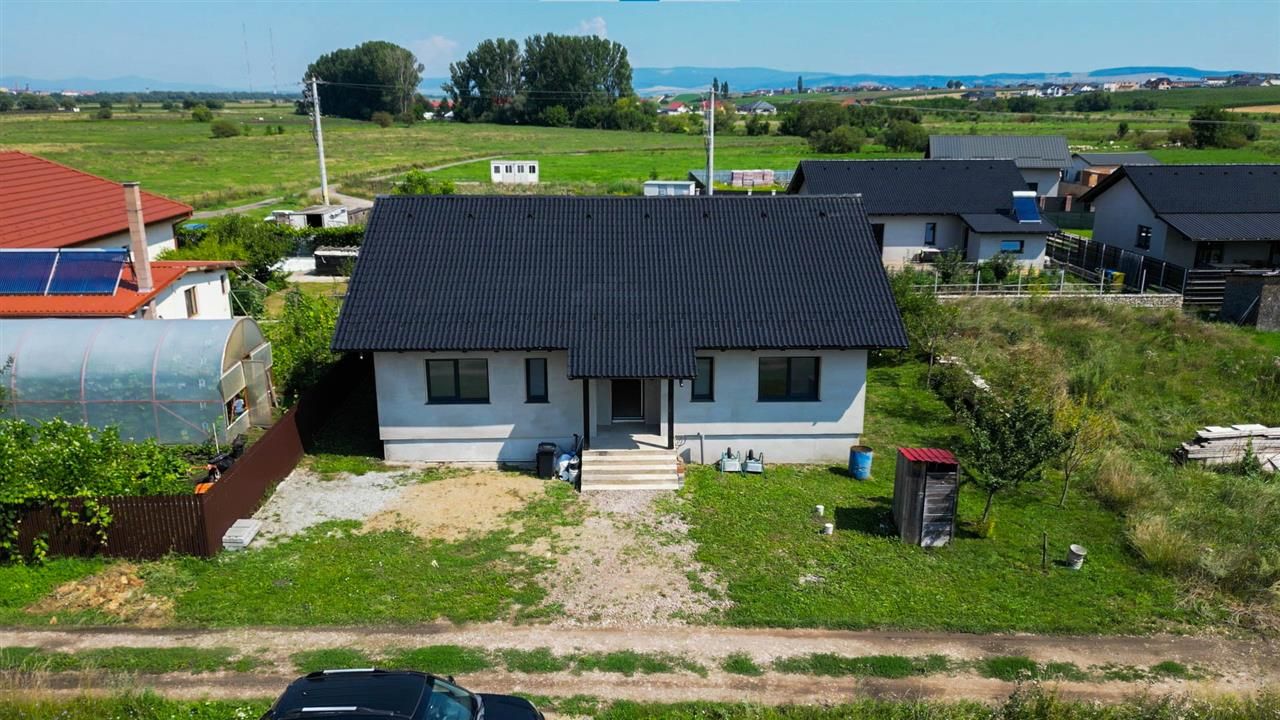 Casa personalizabila,pe un singur nivel,  pod mansardabil,pozitie cu liniste - Poză 8