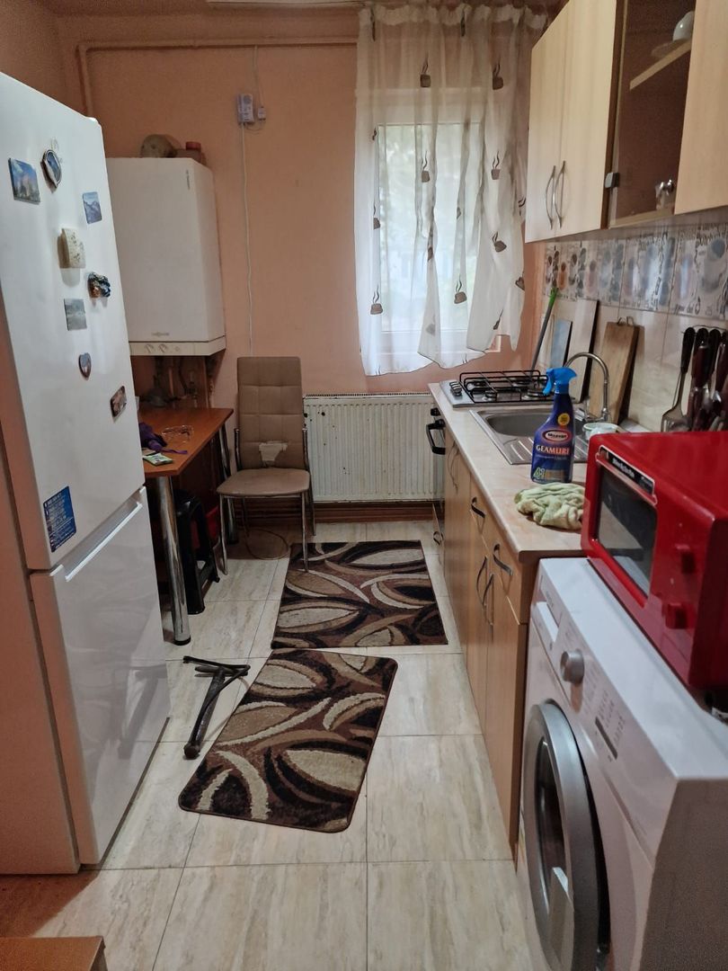 Vanzare apartament 2 camere, parter, central - Poză 2