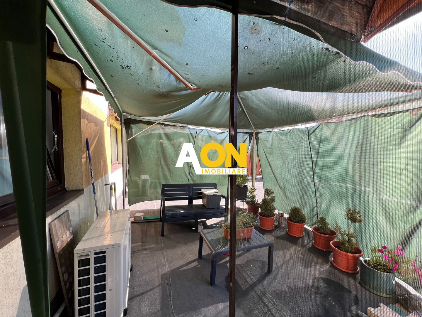 Apartament cu 3 camere, decomandat, Alba Iulia, zona Ampoi 3 - Poză 8