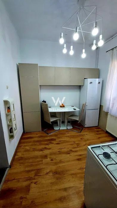 Garsoniera decomandata Bd. Victoriei, laga Parcul Sub Arini - Poză 2