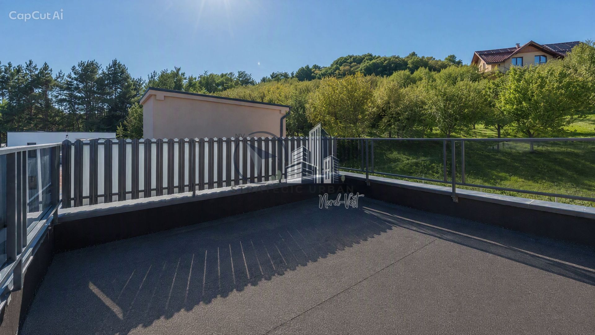 Duplex semifinisat cu terasă circulabilă și curte proprie – Florești - Poză 4