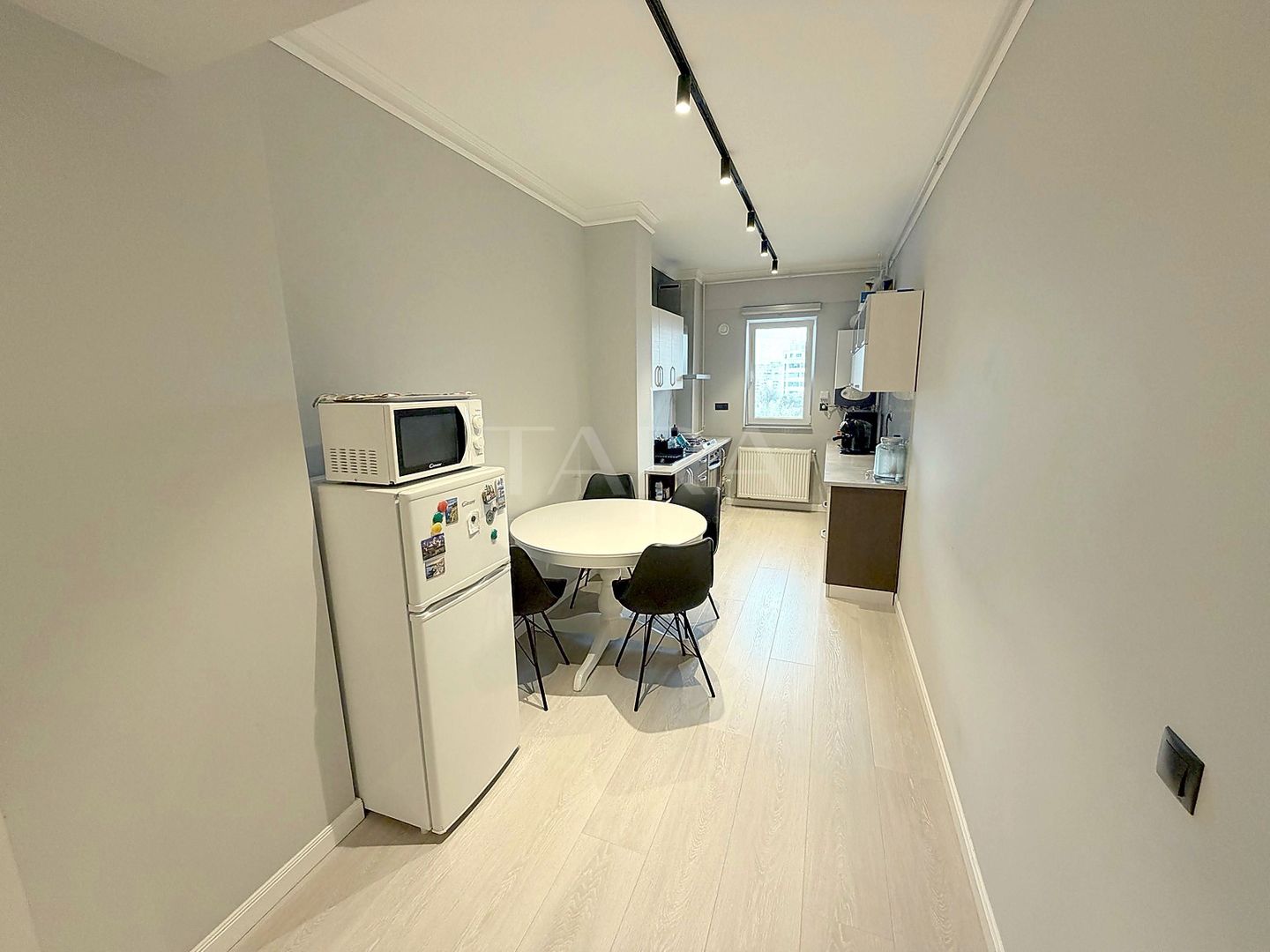 Apartament 3 camere modern | Zona Biblioteca Județeană - Poză 4