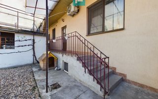Casă la curte comună, zonă ultracentrală - Poză 18