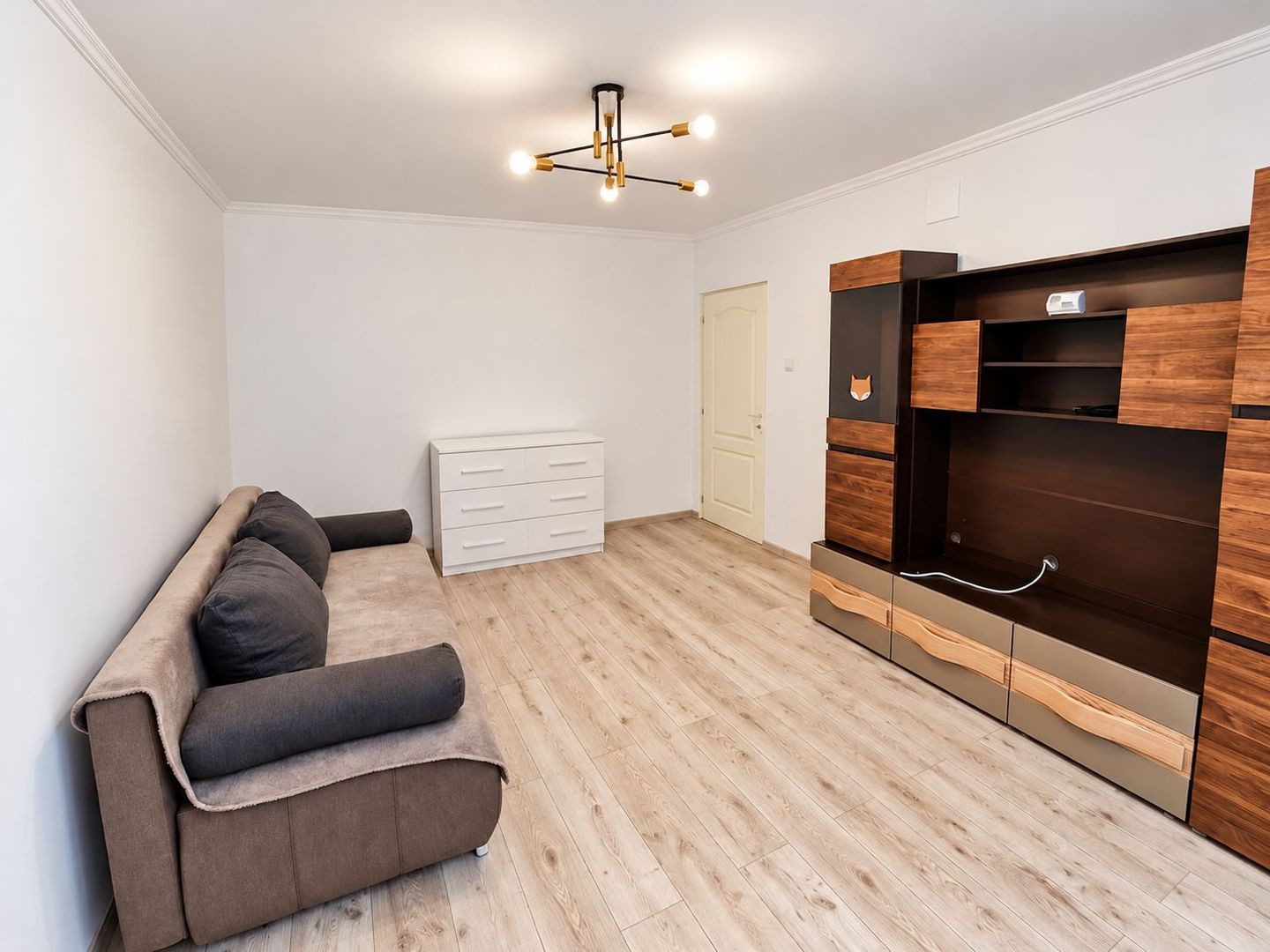 Spitalul Județean | 2 Camere | Centrală Proprie | Etaj Intermediar - Poză 5