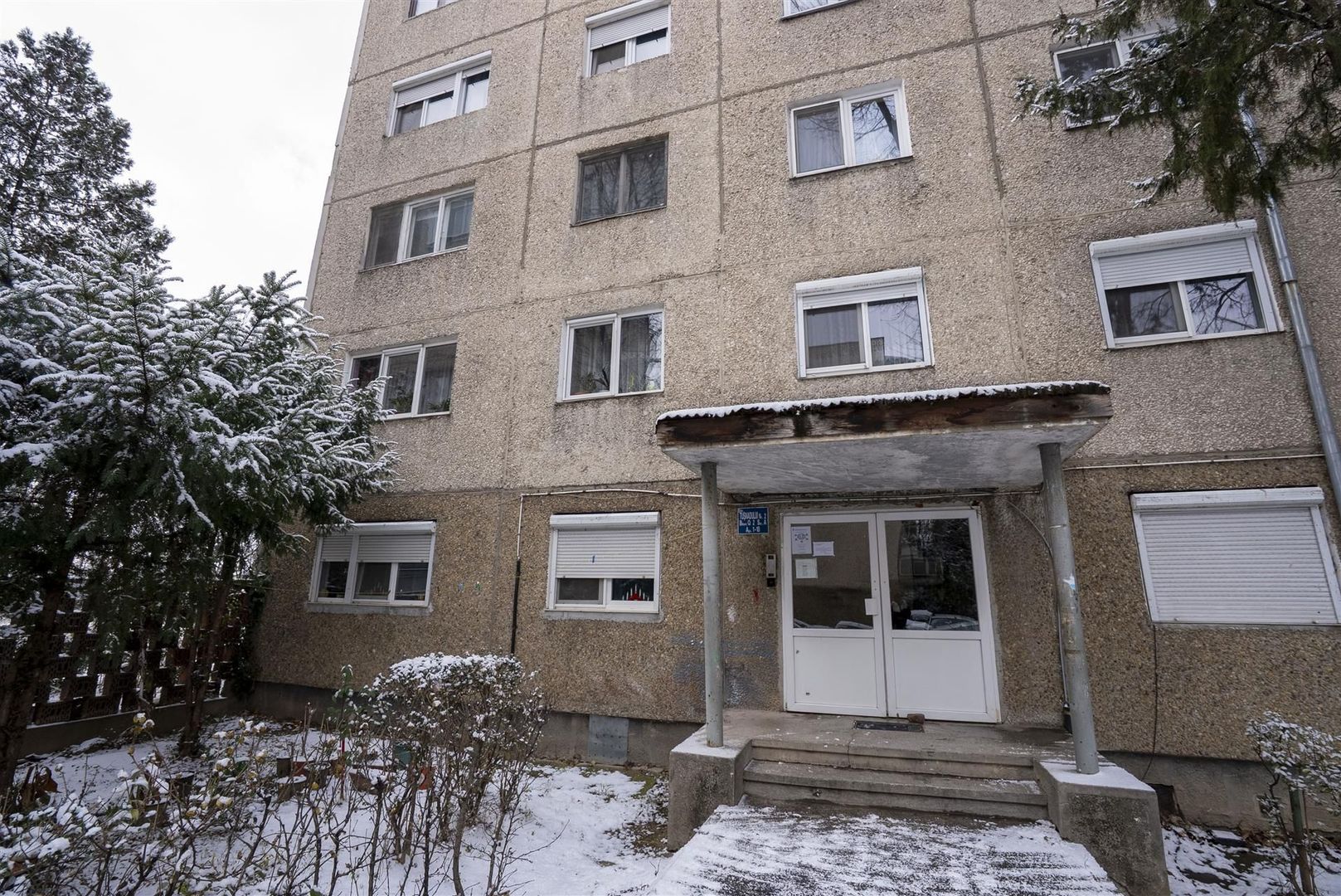 Apartament 4 camere 2 bai etaj 1 Iosia - Poză 10