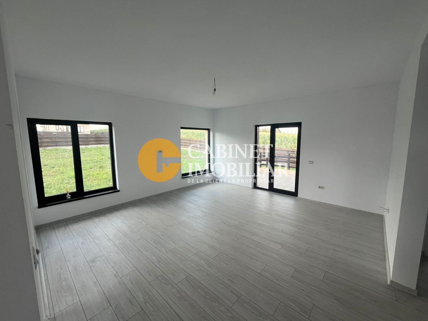 Casa 3 camere 500 Mp Teren Valea Lupuui - Poză 4