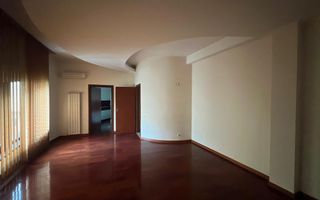 Confort și liniște aproape de școli - Casă privată, disponibilă! - Poză 8