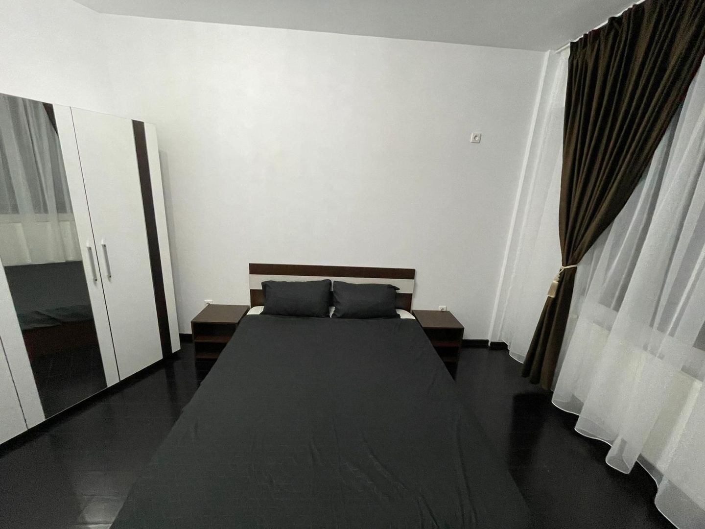 Apartament elegant cu 3 camere, la parter, într-o zonă liniștită din Pipera - Poză 6