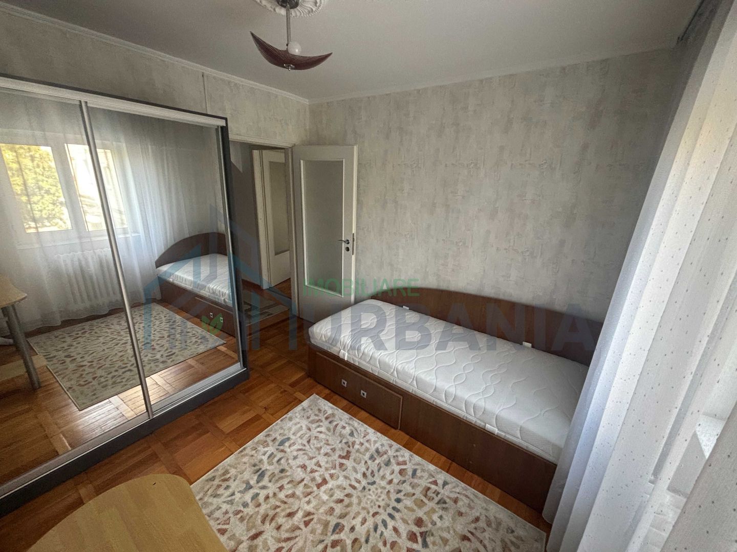 Apartament 3 camere decomandat, 70 mp, etaj 1/8, Bd. Socola – Podu Roș (zona Jumbo – Granit) - Poză 3
