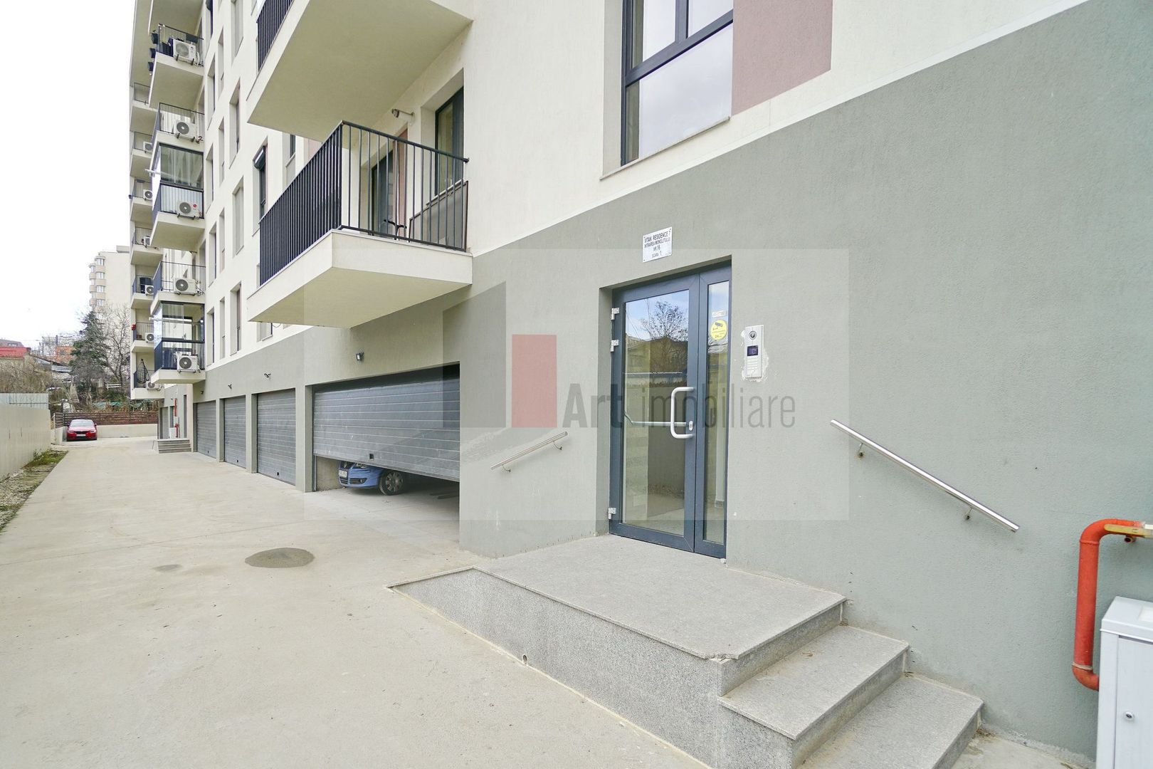 3 camere bloc nou Intrarea Monolitului - Poză 17