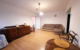 Apartament cu 2 camere de vanzare, zona Central - Poză 2