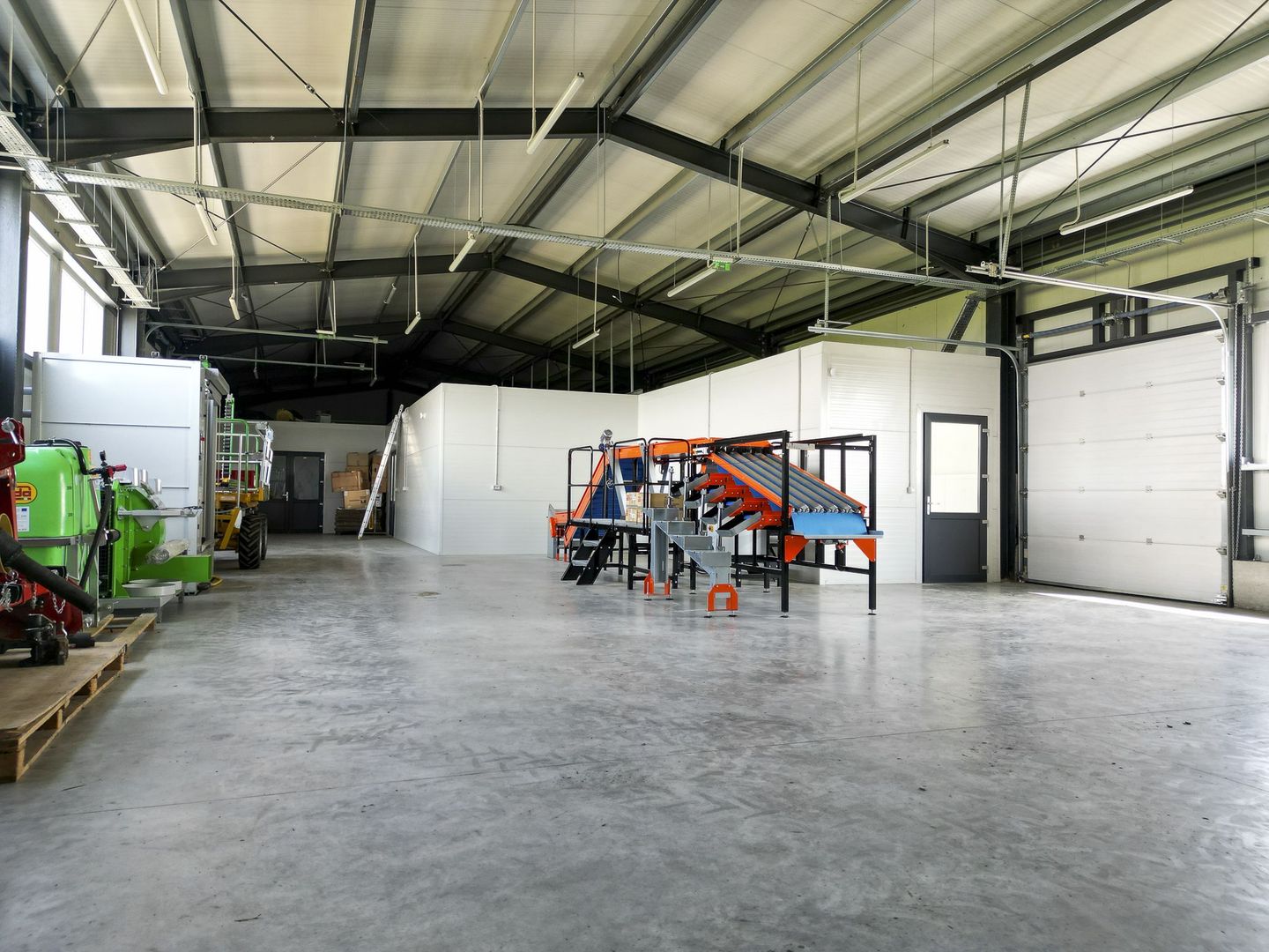 Oportunitate investiție: Livadă de Cireși și Hală - Poză 22