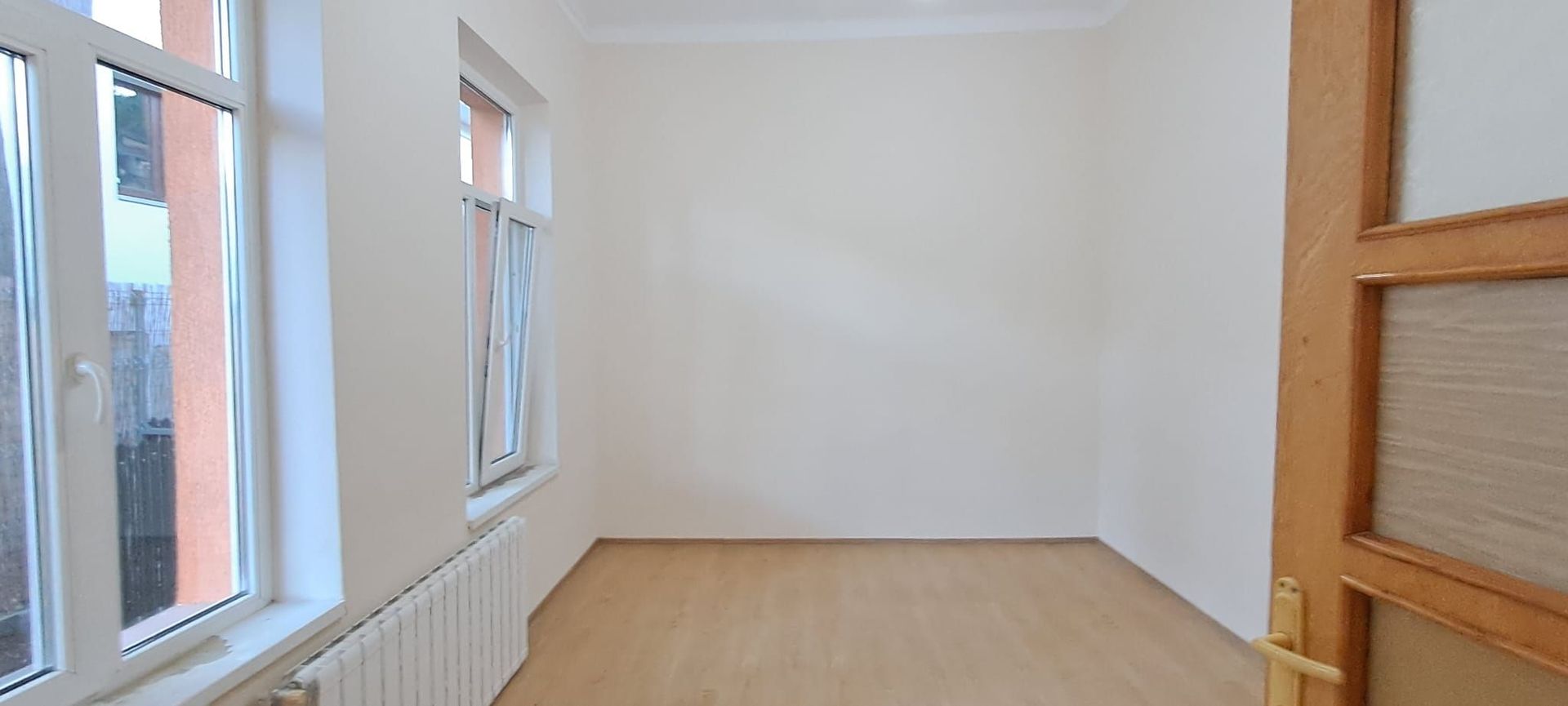 Dimitrie Cantemir, metrou Tineretului la 350 m, casa 2 camere + curte - Poză 4