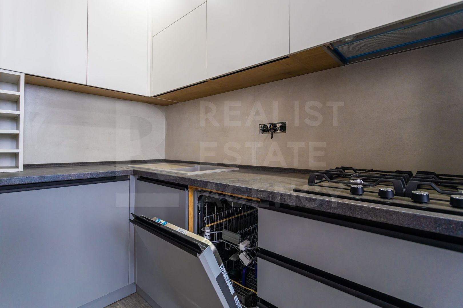 Vânzare, apartament, 1 cameră + living, strada Ialoveni, Centru - Poză 2