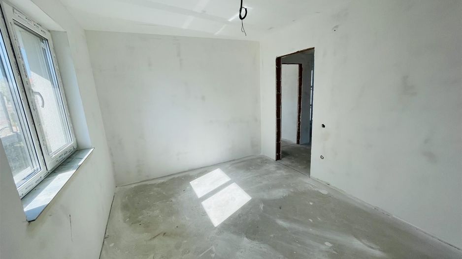 Casa P semifinisata ï¿½n comuna Paleu - Poză 10