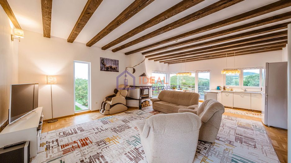 Casa de poveste cu 1.300 mp de teren, in Tocile - Poză 2