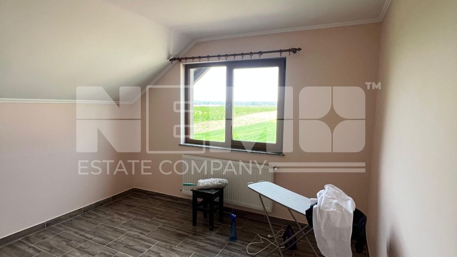 Casă de vis de vanzare | Prelipca, Suceava | Preț: € 127.000 - Poză 18